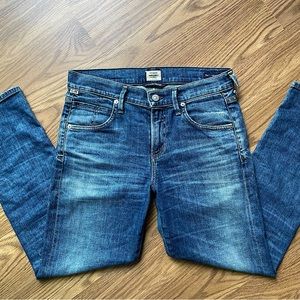 Elsa Mid Rise Slim Fit Crop